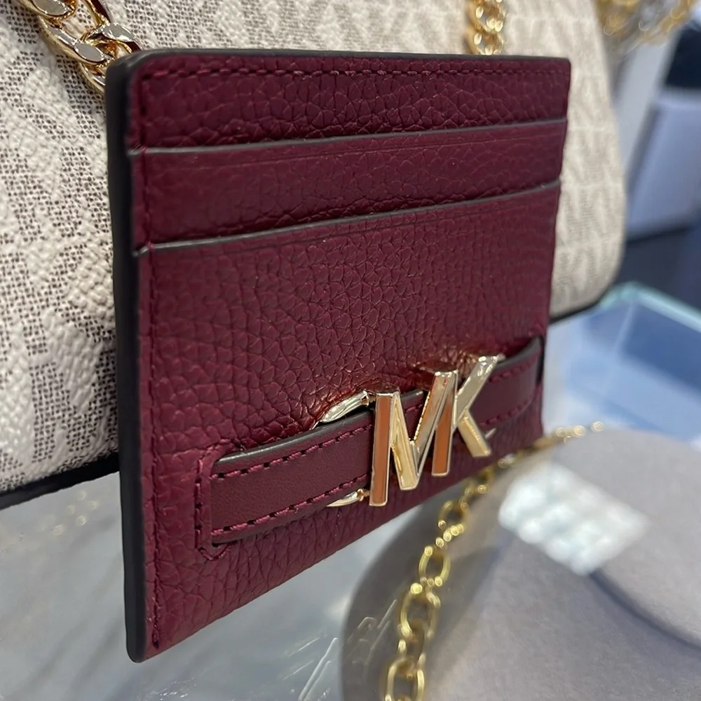 MICHAEL KORS
Reed Large Pebbled Leather Card Holder Case
Dark Cherry
NWT - Picture 12 of 16